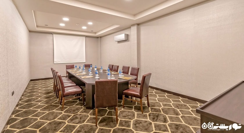 اتاق برگزاری جلسات در هتل